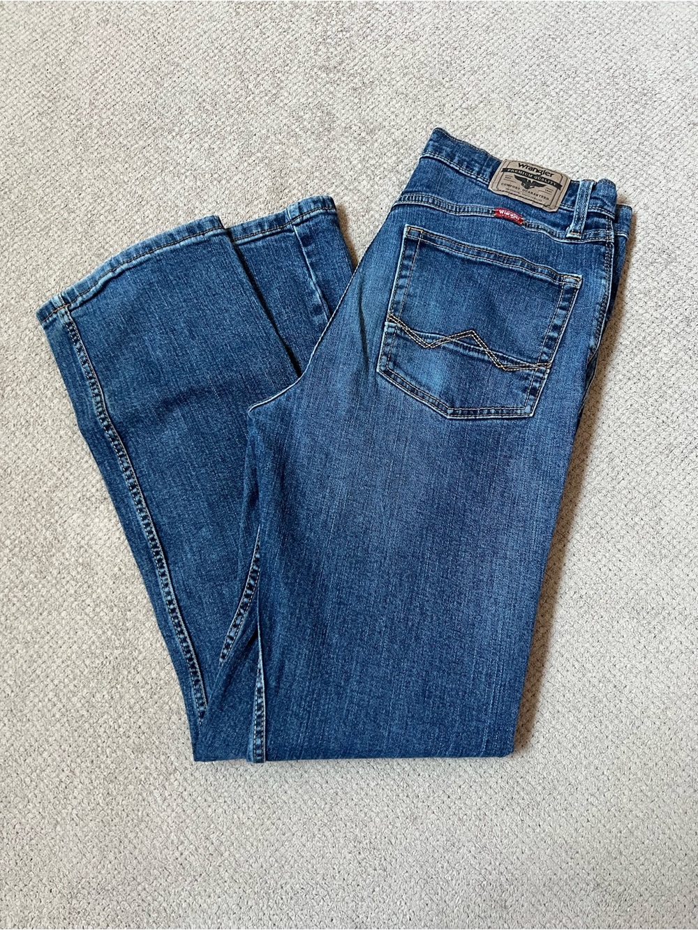 Wrangler Premium Men’s 30x32 Straight Fit Mid Rise Straight Leg Denim Jeans